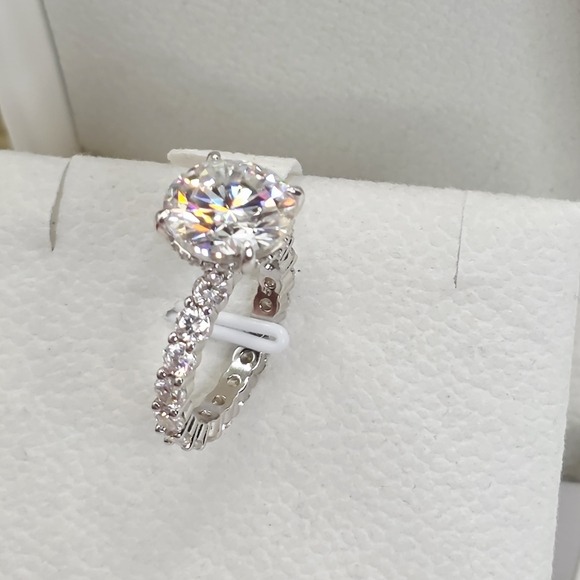 4CTW Moissanite Halo Cut .4 Prong S925 Silver Ring - Picture 8 of 9